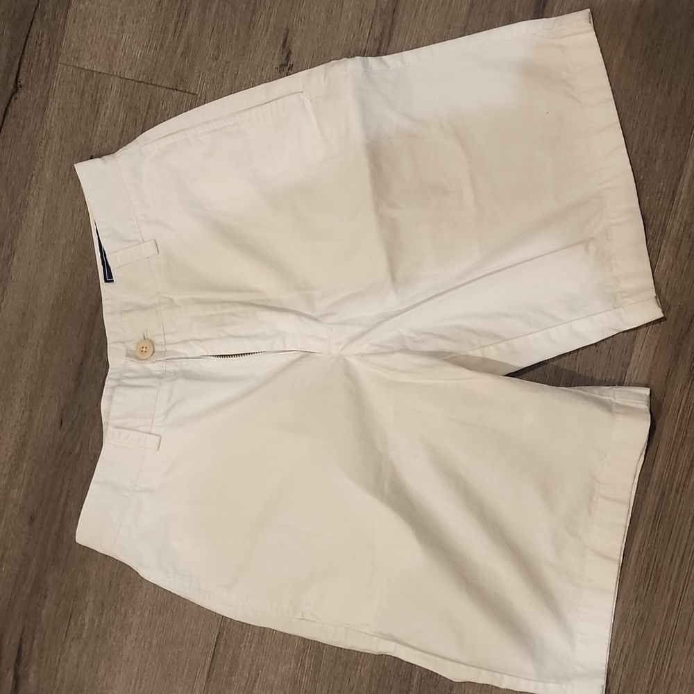 Vineyard Vines White Shorts